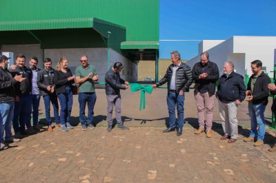 Camisc inaugura f&aacute;brica de ra&ccedil;&atilde;o e impulsiona a produ&ccedil;&atilde;o leiteira regional
