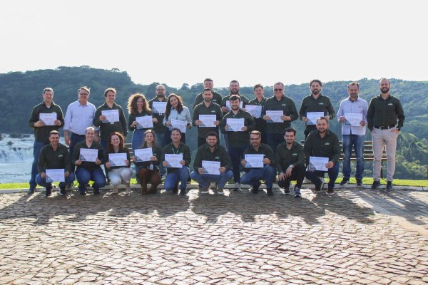 Camisc conclui Programa de Desenvolvimento de L&iacute;deres e fortalece prepara&ccedil;&atilde;o de suas lideran&ccedil;as