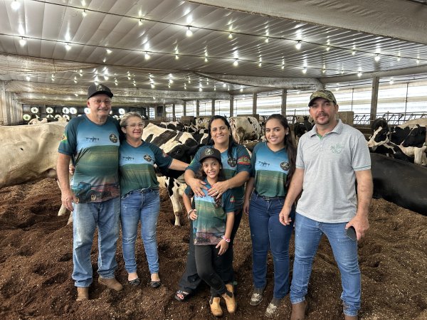 De professor a destaque na pecu&aacute;ria leiteira com apoio da Camisc